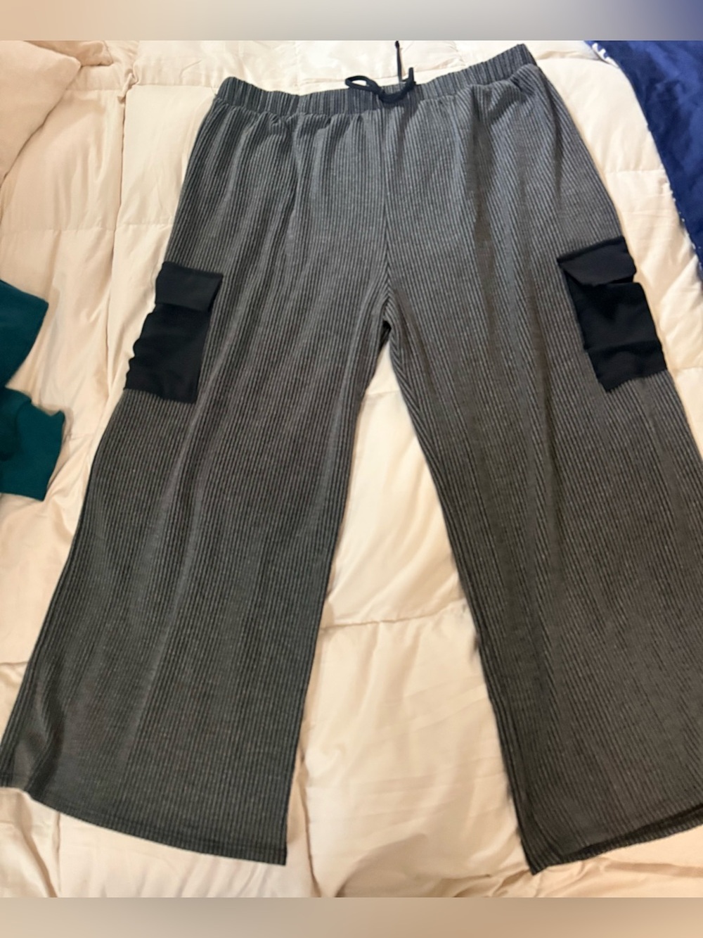 Heimish Ribbed Gray Wide-Leg Cargo Pants 3x
